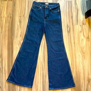 Wrangler Bell Bottom Jeans